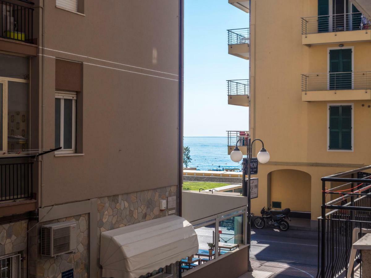 Hotel Continental Pietra Ligure Esterno foto